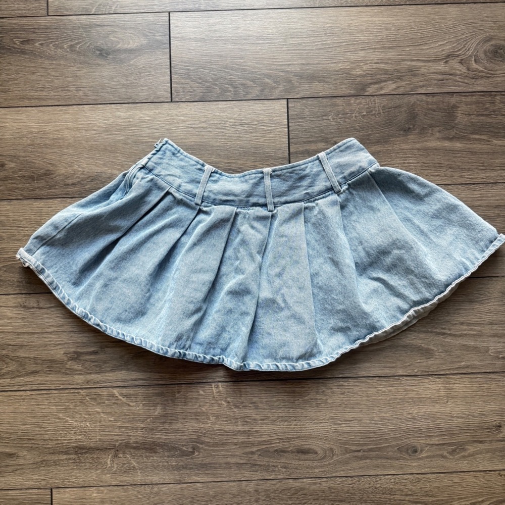 Social Collision Blue Pleated Denim‎ Mini Skirt Light Wash Y2K Skater MD